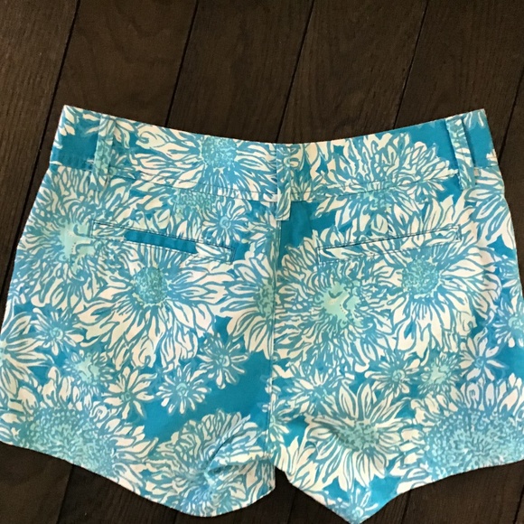 LILLY PULITZER CALLAHAN SHORT. 2 - Picture 6 of 6